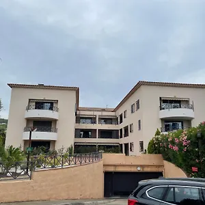 4 Couchages Centre Vue Bandol